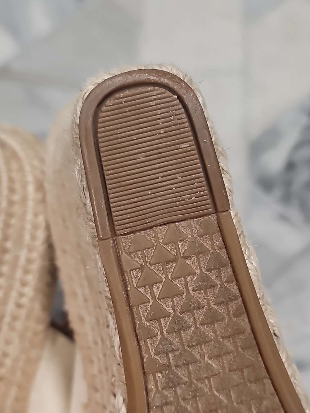 TOMS Cream Canvas Espadrille Slingback Sandals with Tan Trim Size 7 - Picture 11 of 11